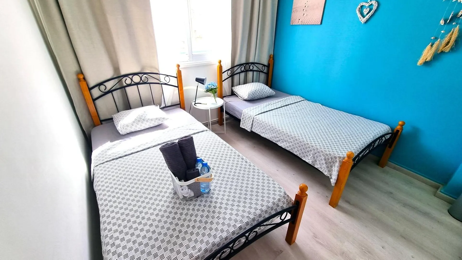 Apartment 2Br Apt Coastal Comfort With Internet Access Larnaca Cyprus