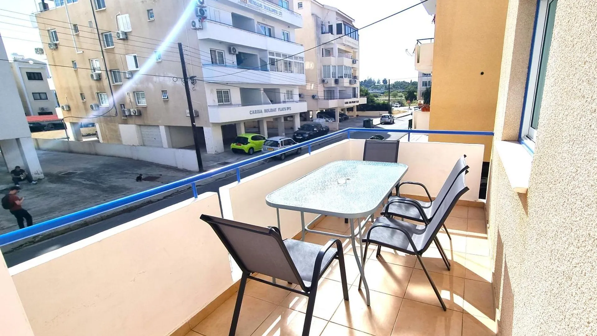 아파트 2Br Apt Coastal Comfort With Internet Access 라르나카